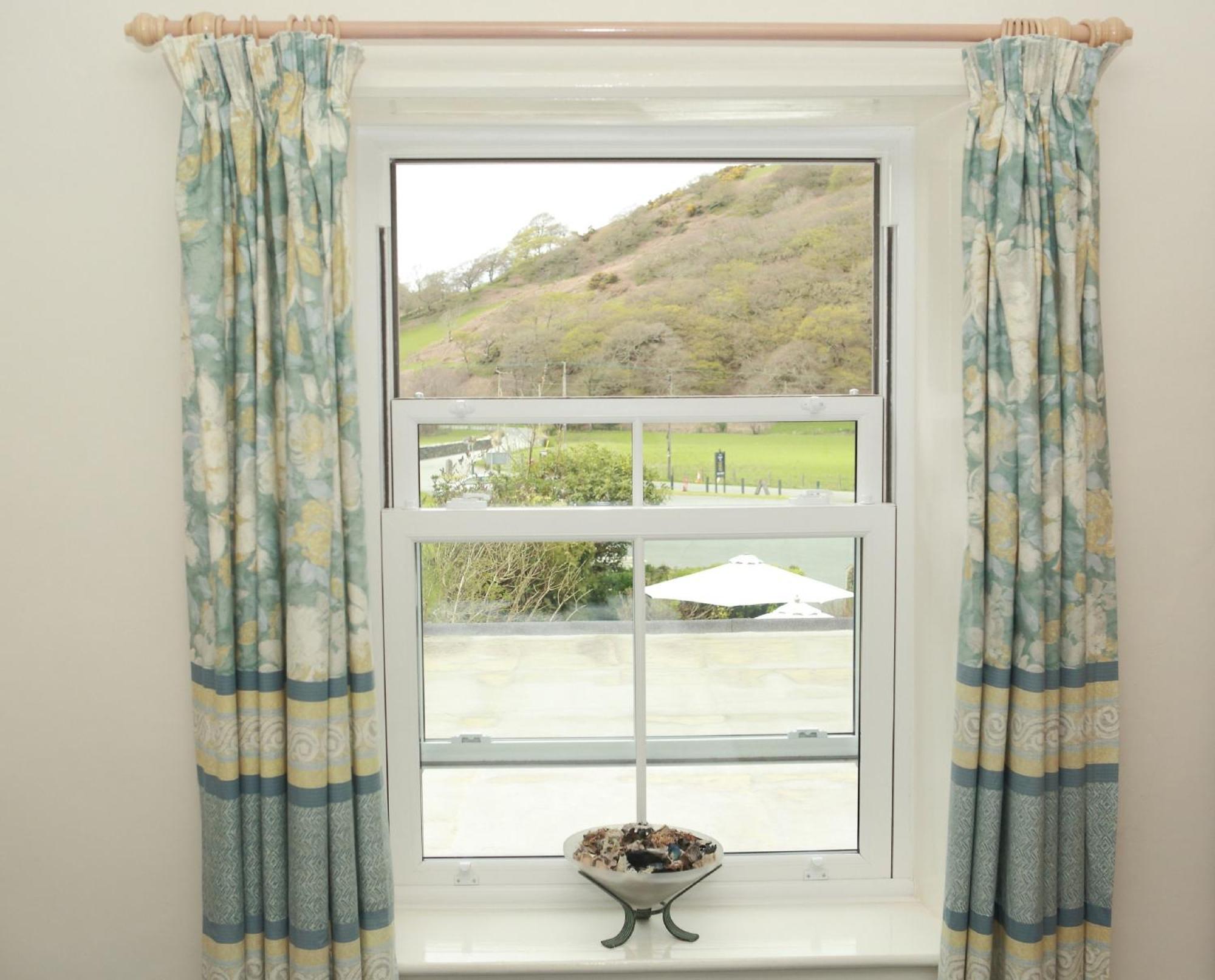 The Dolgoch Bed and Breakfast Bryn-crug Δωμάτιο φωτογραφία